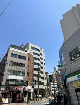 サンSTKビルの外観