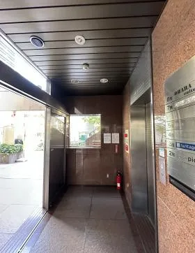 西池袋中央ビルの外観