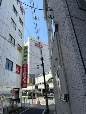 林ビルの外観