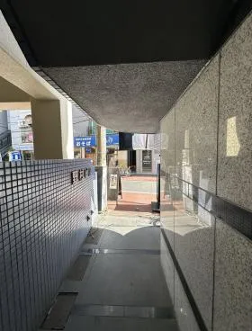 野村ビルの外観