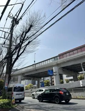 ニューグローリィビルの外観
