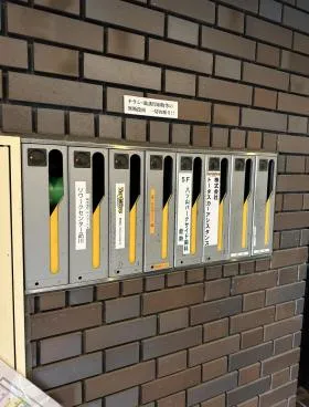 クルーズ八ツ山ビルの外観