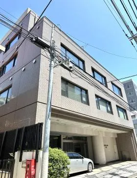 タイムプラザイセビルの外観