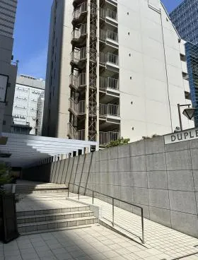 池袋デュープレックスタワービルの外観