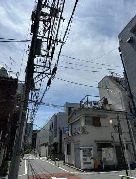 日比ビルの外観