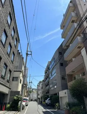日比ビルの外観