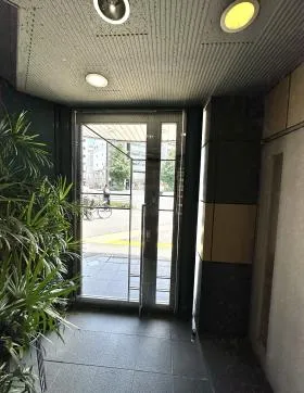 巴屋ビルの外観
