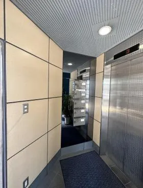 巴屋ビルの外観
