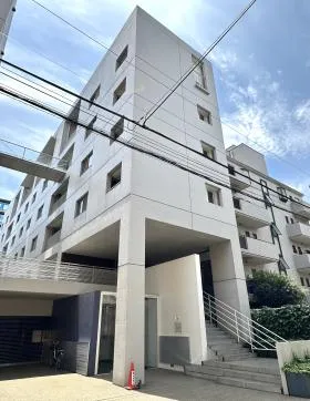 コート本郷ビルの外観