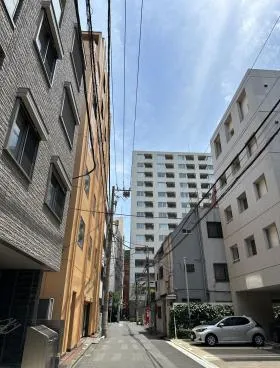 コート本郷ビルの外観