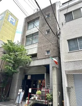 アークエムビルの外観