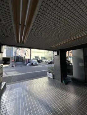 岡家寿Ⅱビルの外観