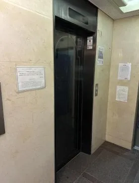805銀座ビルの外観