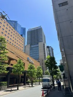 タキザワビルの外観