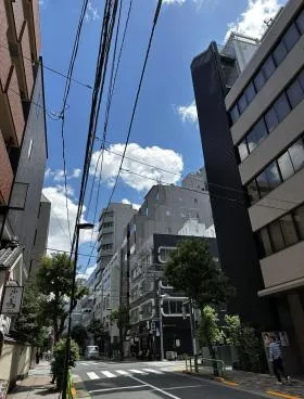弘進平河町ビルの外観