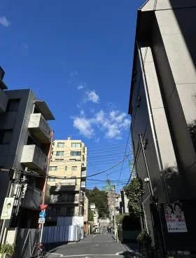麻布グランド東京ビルの外観