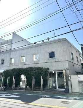 colesso JIYUGAOKAビルの外観