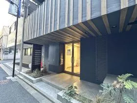 U biz 神田千桜 ビルの外観