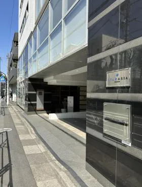 レジディア代官山猿楽町ビルの外観