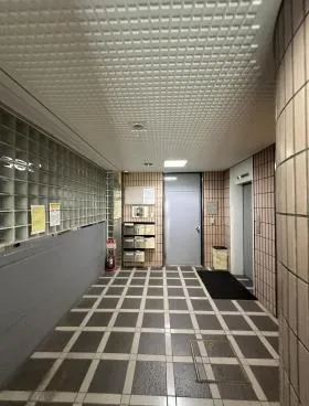 平野ビルの外観