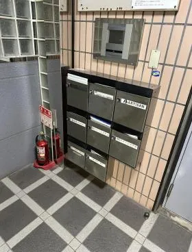 平野ビルの外観
