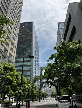 SUN TORAビルの外観