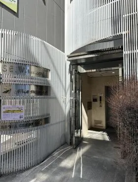 セイワクレストビルの外観
