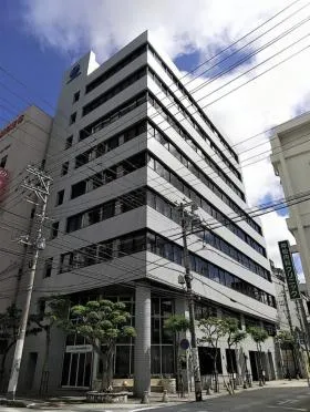ジブラルタ生命沖縄那覇ビルの外観