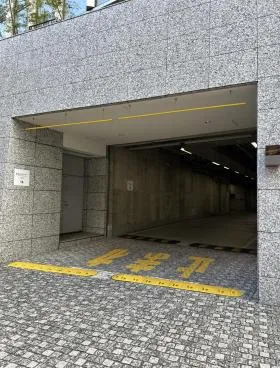 平河町森タワーレジデンスビルの外観