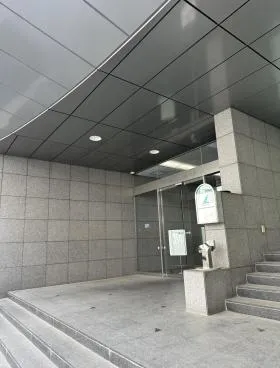 新宿南口第一ビルの外観