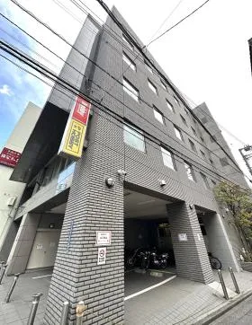 新宿ホビービルの外観