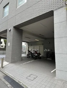 新宿ホビービルの外観