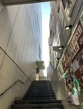 PORTA神楽坂ビルの外観