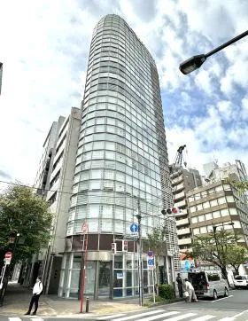 SPAZIO BRERA GINZAビルの外観