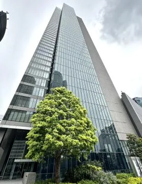 ミッドランドスクエアの外観