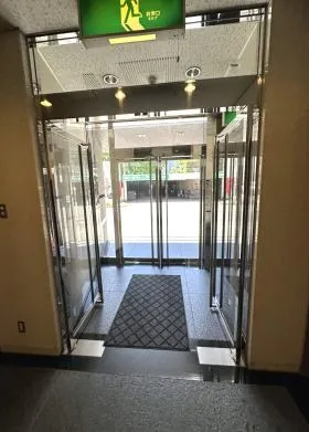 名駅桜の外観