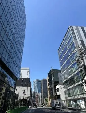 名駅桜の外観