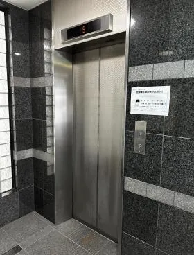 東山の外観