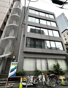 東山の外観