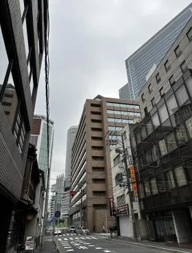東山の外観