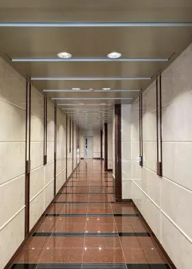 大一名駅の外観