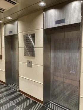 大一名駅の外観