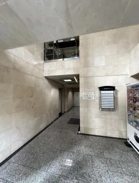 サンケイ納屋橋の外観
