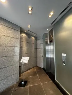 アストラーレ名駅の外観