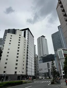 アストラーレ名駅の外観