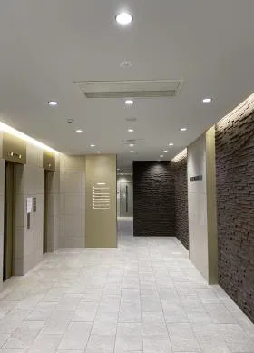 名駅東の外観
