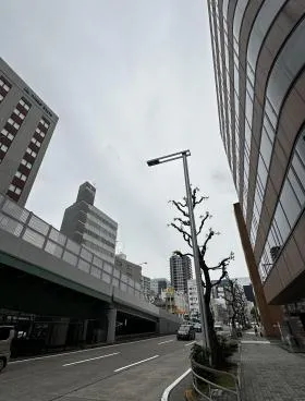 名駅イーストの外観