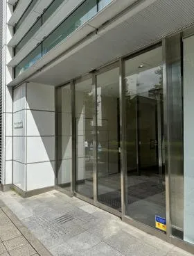 グランスクエア名駅南の外観