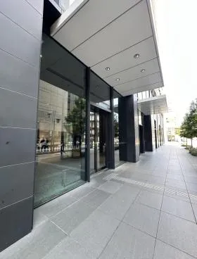 名古屋クロスコートタワーの外観