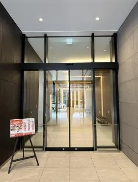 エニシオ名駅の外観